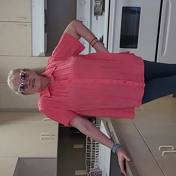 WAS $50.  CHELSEA STUDIO Short Sleeve Bright Button Down Shirt - Picture 3 of 13